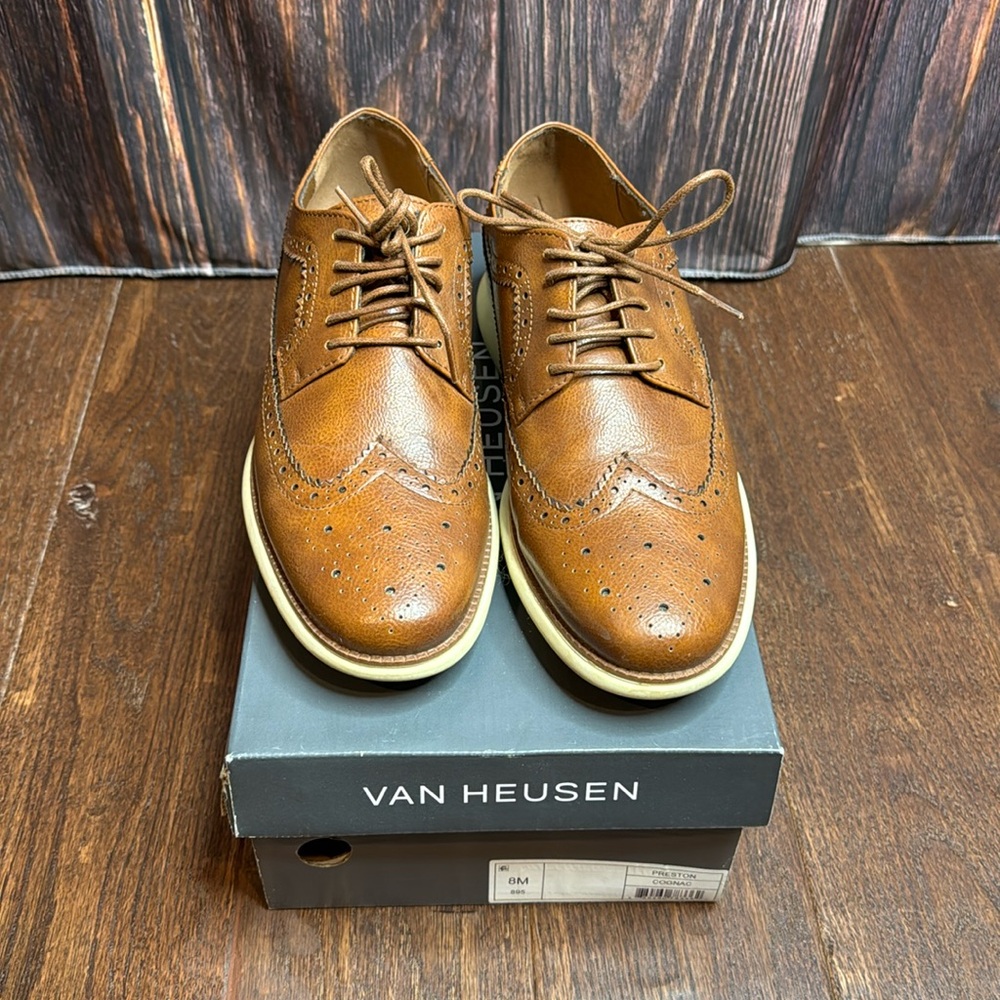 Van Heusen Men's V-Preston Wingtip Dress Shoes